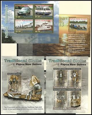 ** - Sammlung Papua Neuguinea 1955/2013, - Stamps and postcards