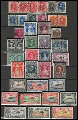 */**/gestempelt - Sammlung Spanien ab 1850 u.a. Nr. 298/210, - Briefmarken und Ansichtskarten