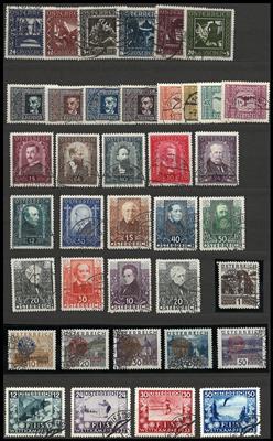 .gestempelt/Briefstück - Sammlung Österr. I. Rep. u.a. mit - Briefmarken und Ansichtskarten