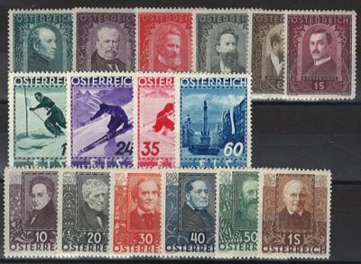 ** - Partie Österr. I. Rep. mit Dichter - Maler - FIS II -Trachten I und Flug 1935, - Stamps