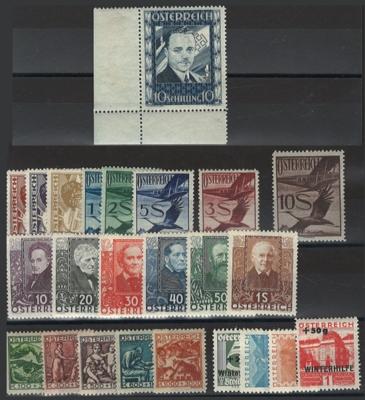 */** - Partie Österr. I. Rep. u.a. mit 10S Dollfuss von der linken unteren Bogenecke, - Stamps