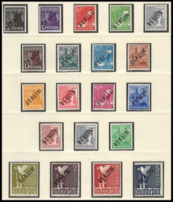 **/* - Sammlung Berlin 1948/1990, - Briefmarken und Ansichtskarten