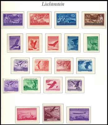 */** - Sammlung Liechtenstein ca. 1912/1972, - Briefmarken und Ansichtskarten