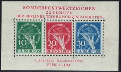 ** - Sammlung Berlin 1948/1990u.a. mit Nr. 1/34 meist gepr. Schlegel, - Stamps and postcards