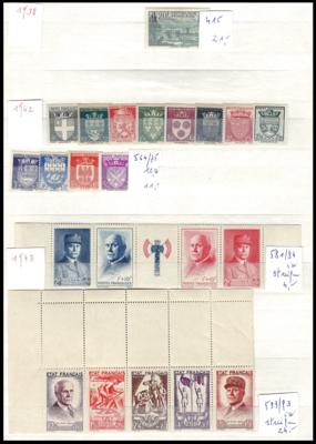 **/* - Frankreich - Partie Dubl. aus ca 1924/1976, - Stamps and postcards