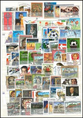 ** - Österr. - Partie EURO - NEUHEITEN (FRANKATURWARE) in 1kl. Schachtel, - Stamps and postcards