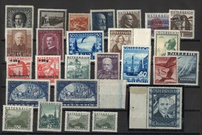 */** - Sammlung Österr. I. Rep. u.a. mit Musiker, - Stamps and postcards