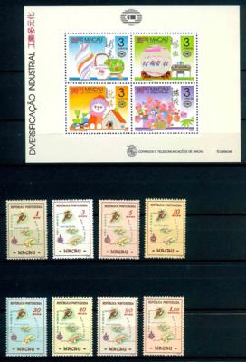 **/*/gestempelt - Partie EISENBAHN - Motivmarken Asien und div. Dubl., - Stamps and postcards