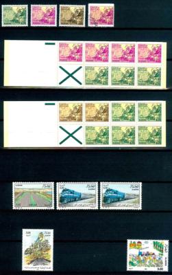 **/*/gestempelt - Reichh. Partie EISENBAHN - Motivmarken aus Afrika mit viel Blockausgaben, - Stamps and postcards