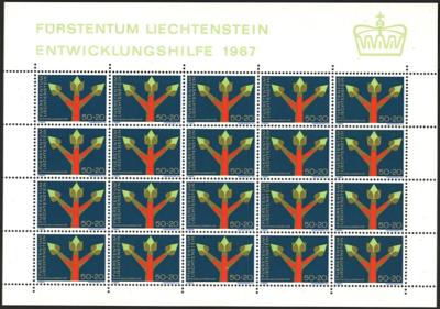 ** - Liechtenstein Bogenware aus 1961/67 u.a. Nr. 449, - Briefmarken und Ansichtskarten