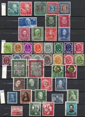 .gestempelt/** - BRD  Sammlung  1949/2003 mit einigen mittl. W. u. Sätzen, - Stamps and postcards