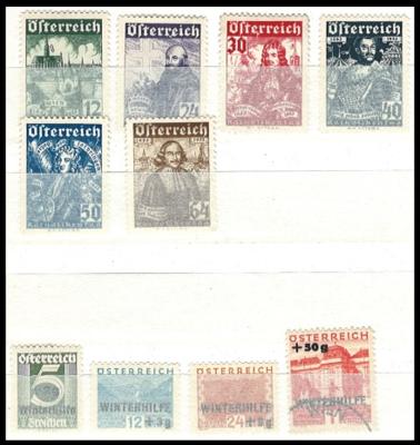 */gestempelt - Kl. Partie Österr. I. Rep. mit etwas Monarchie etc., - Stamps and postcards