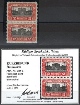 ** - Österr. Nr. 284E (fehlendes Stecherzeichen) im senkrechten Paar mit Nr. 284, - Stamps and postcards