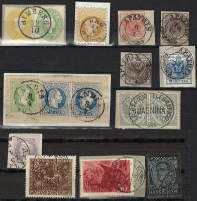 .gestempelt/Briefstück/** - Kl. Partie Österr. ab Monarchie mit Ausland, - Stamps and postcards