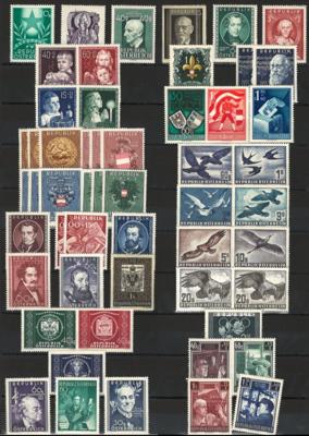 ** - Partie Dubl. Österr. aus 1945/1960, - Briefmarken und Ansichtskarten