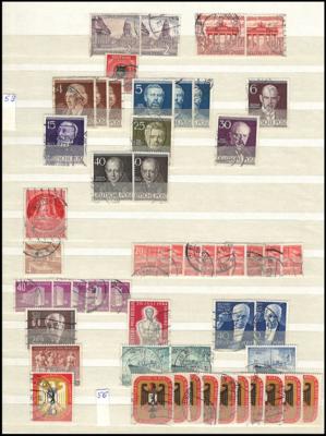 .gestempelt - Berlin - Partie Dubl. 1949/1990, - Známky a pohlednice