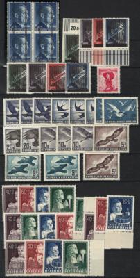** - Partie Österr. ca. 1945/1956 u.a. mit Gitter (2) Grazer (4, - Stamps and postcards