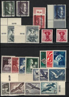 ** - Sammlung Österr. 1945/1968 u.a. mit - Stamps and postcards