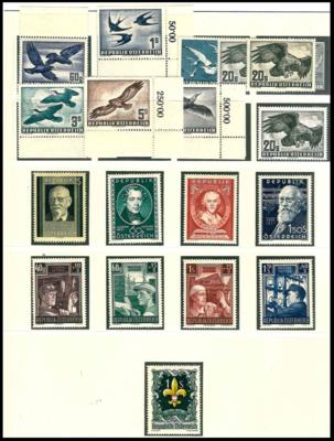 ** - Sammlung Österr. ab 1945 mit Trachten II - Flug 1950/53- Kindheit - Kärnten - Wiederaufbau II etc., - Francobolli e cartoline