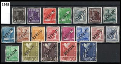 ** - Sammlung Berlin 1948/1990, - Briefmarken und Ansichtskarten