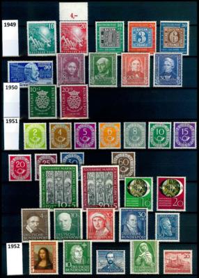 ** - Sammlung BRD ab 1949 mit Nachkriegsbes. und etwas BRD, - Stamps and postcards