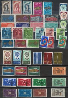 ** - Sammlung Europa - Gemeinschaftsausg. CEPT ca. 1956/74 mit lUxemburg Nr. 555/57, - Briefmarken und Ansichtskarten