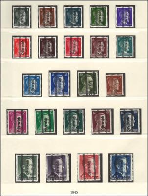 ** - Sammlung Österr. 1945/1967 u.a. mit Gitter - Grazer (Markwerte fett) - Trachten II - Flug 1950/53 etc., - Briefmarken und Ansichtskarten