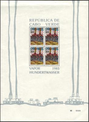 ** - Partie Neuheiten: Liechtenstein ca.1990/2001 (dabei ca. 265 CHF postgültige Nominale), - Známky a pohlednice
