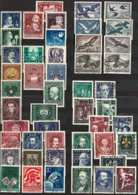 .gestempelt - Österr. - Sammlung  1945/1996 mit einigen mittl. Werten, - Stamps and postcards