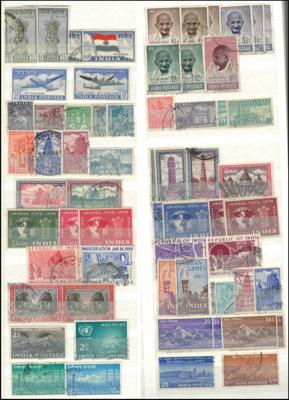 **/*/gestempelt - Partie Indien mit etwas Bangla Desh und Pakistan, - Stamps and postcards