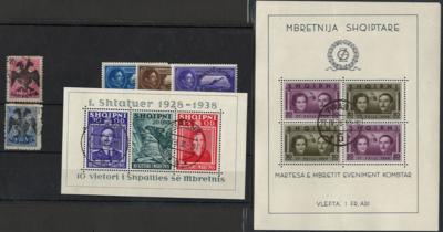 .gestempelt/* - Sammlung Albanien ca. 1913/1940, - Stamps and postcards