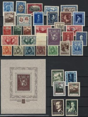 **/* - Sammlung Liechtenstein 1912/2010 u.a. mit Bl. Nr. 1, - Briefmarken und Ansichtskarten