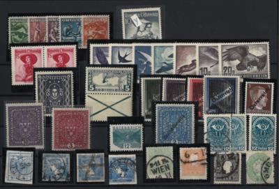 **/*/gestempelt/Briefstück - Österreich Lager 1850/1970 (ca.) mit div. Farben, - Stamps and postcards