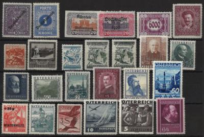 **/* - Österreich Sammlung 1918-1938, - Briefmarken und Ansichtskarten