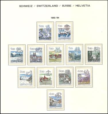 ** - Schweiz Sammlung 1945-1986 in Schaubek-Album, - Známky a pohlednice