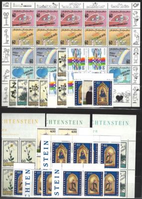 ** - Partie Liechtenstein ca. 1975/1995 meist mehrfach, - Briefmarken und Ansichtskarten