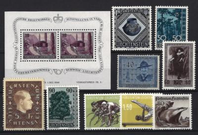 **/* - Sammlung Liechtenstein ca. 1917/1993, - Stamps and postcards