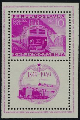 ** - Kleine Sammlung Jugoslawien Ausg. 1934-1966 u. etwas Triest Zone B mit vielen Flugpostmarken, - Známky