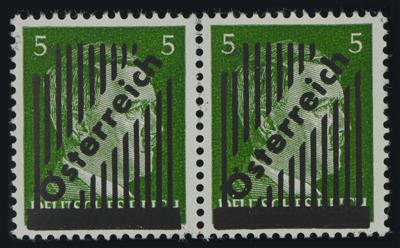 ** - Österr. Nr. 668 Iy (5 Pfg. glatter G.) waagr. Paar mit 13 + 13 Gitterlinien (Feld 28 und 29), - Briefmarken