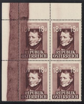 ** - Österr. Nr. 810a (Grillparzer) im linken onberen Eckrandviererblock mit EXTREMER FARBVERSCHMIERUNG, - Briefmarken