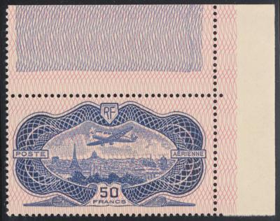 ** - Frankreich Nr. 321 (Flugzeug über Paris 1936) von der rechten oberen Bogenecke, - Briefmarken