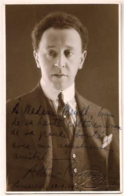 Rubinstein, Arthur, - Autographs