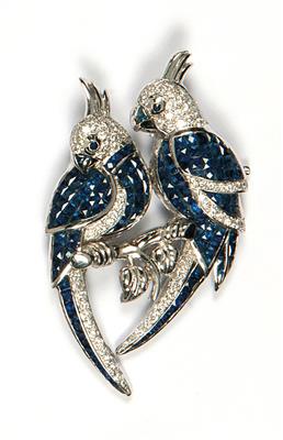 Brillant-Saphirbrosche zus. ca. 8,60 ct - Jewellery