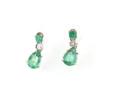 Brillant Smaragdohrsteckgehänge - Exquisite jewellery
