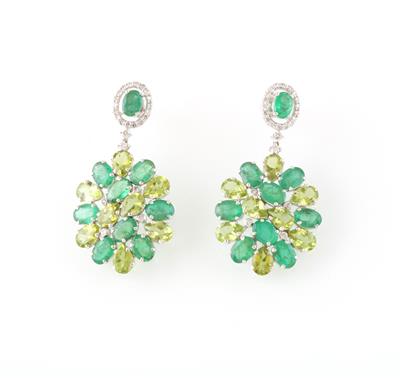 Smaragd Peridotohrsteckgehänge zus. ca. 23,90 ct - Gioielli scelti