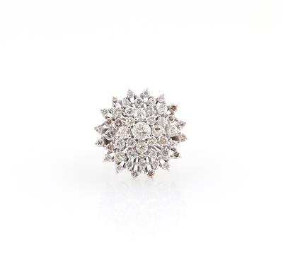 Brillantring zus. ca. 2,70 ct - Erlesener Schmuck