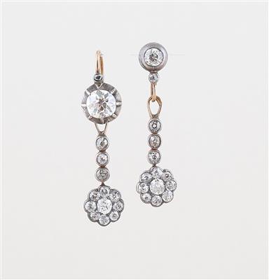Diamant Ohrgehänge zus. ca. 3,60 ct - Erlesene Juwelen und Exklusive Schreibwaren Weihnachtsauktion
