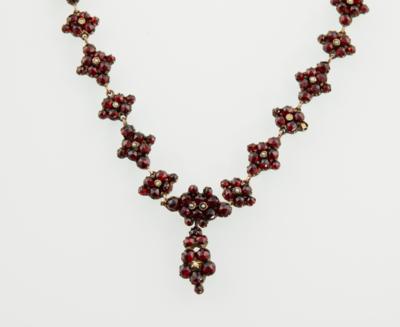 Granatcollier - Vybrané šperky