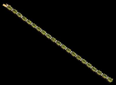 Peridotarmband zus. ca. 19 ct - Diamanten und exklusive Farbsteinvarietäten