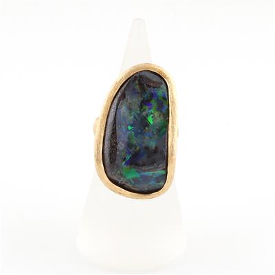 Boulderopal Ring - Exclusive diamonds and gems